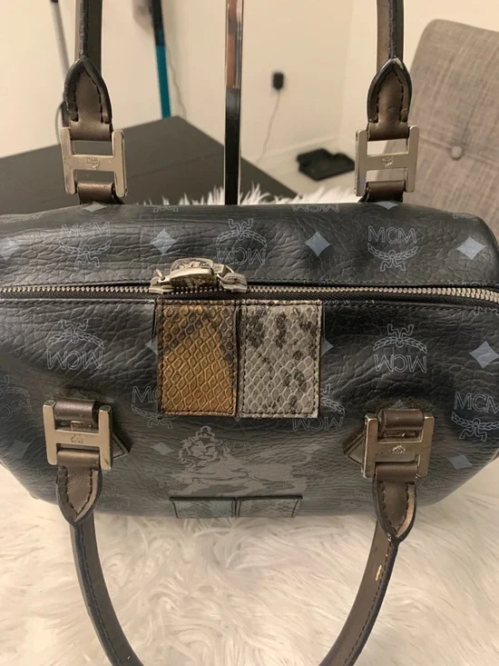MCM Black Leather Satchel with Metallic Lion Graphic - Picture 5 of 11